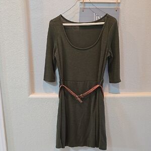 Charlotte Russe Green Sheath Dress Scoop Neck 3/4 Sleeve